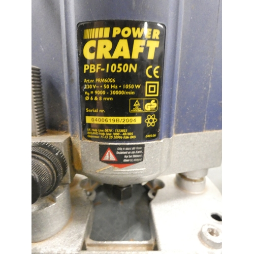 145 - Various power tools and accessories to include a Black & Decker saw (all in used condition).