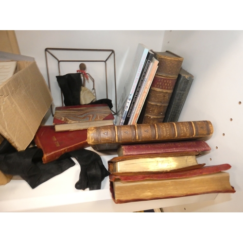 163 - Books and magazines to include Horse Lover's magazine, Jones' Animal Kingdom, Iliad of Homer, Modern... 