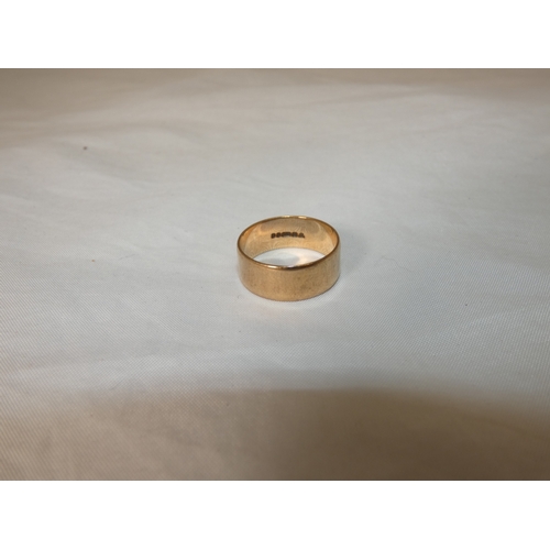 186 - 9ct gold band ring, '375', size S, 4.1g.