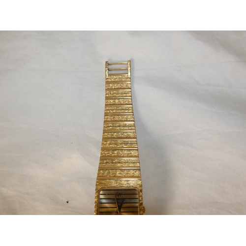 195 - Raymond Weil 18k gold electroplated gent's quartz wristwatch, model 9056.