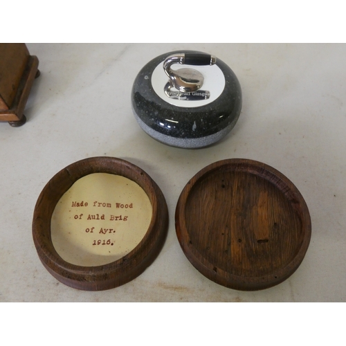 208 - Bag of collectables to include a small antique cast icon depicting (probably) the Archangel Gabriel,... 