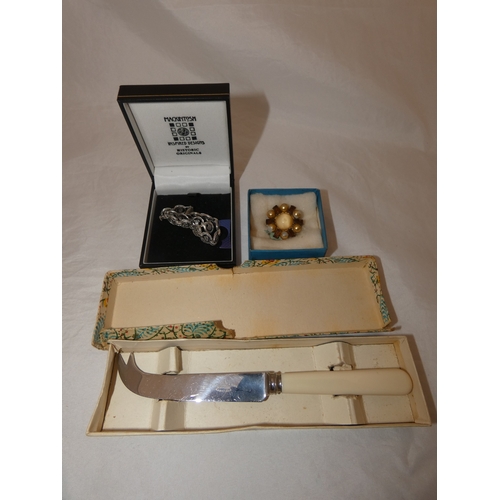 218 - Tin containing watches, jewellery and curios to include two rolled gold full hunter pocket watches, ... 