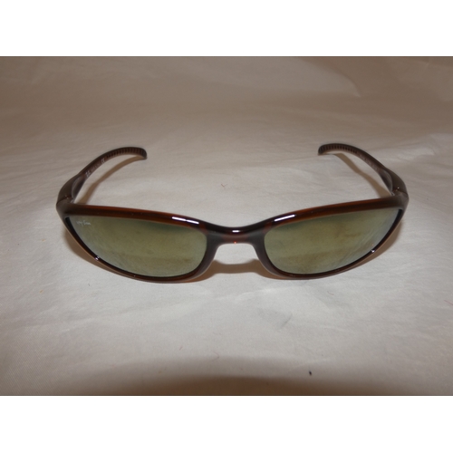 225 - Pair of lady's Ray-Ban sunglasses with outer case, no RB4028.