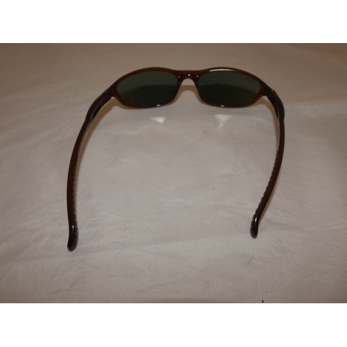 225 - Pair of lady's Ray-Ban sunglasses with outer case, no RB4028.