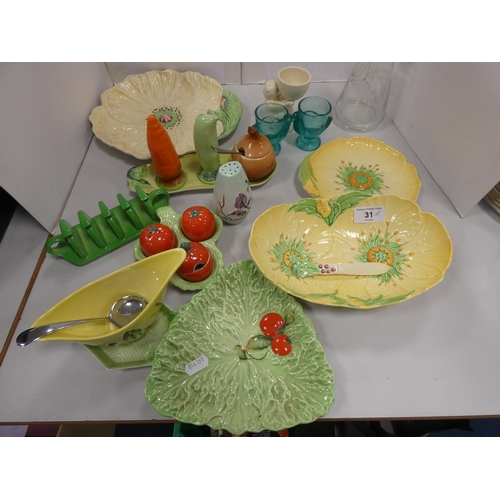 31 - Group of Carlton Ware to include Australian design dishes, condiment sets, toast rack, sauce boat, a... 