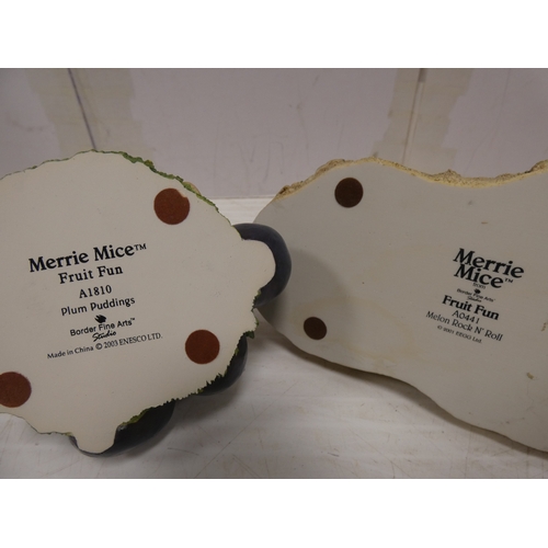 53 - Border Fine Arts Merrie Mice groups to include 'Plum Puddings' A1810, 'The Grape Escape' A1631, 'Cur... 