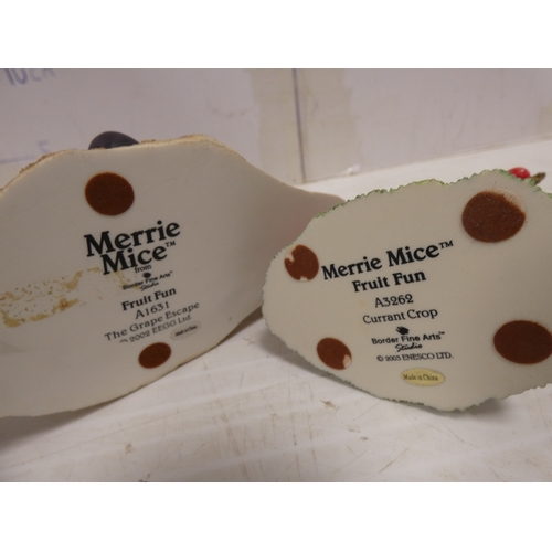 53 - Border Fine Arts Merrie Mice groups to include 'Plum Puddings' A1810, 'The Grape Escape' A1631, 'Cur... 