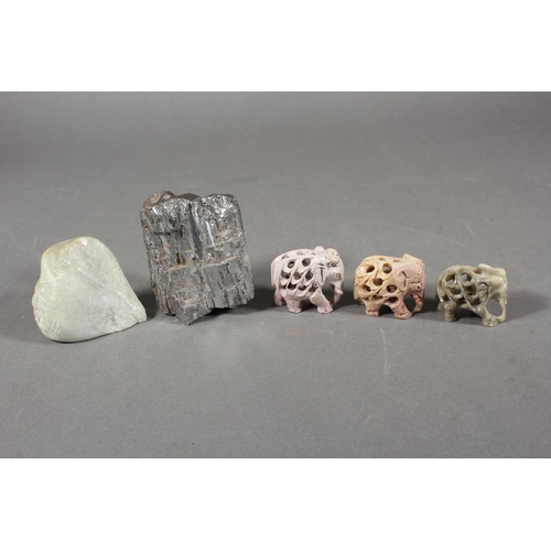 Miniature soapstone elephant models, mineral specimen, etc