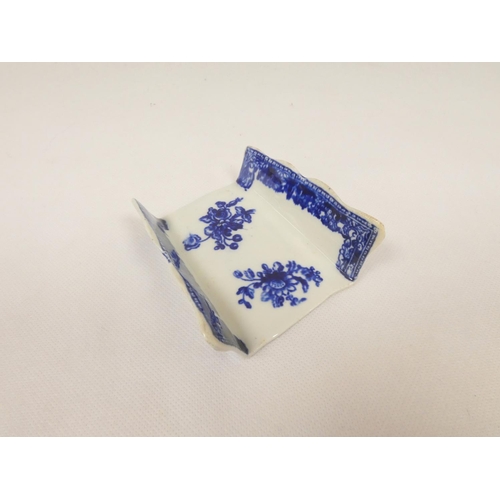 3 - Very rare New Hall asparagus server of typical wedge shape, blue printed with floral sprays and a co... 
