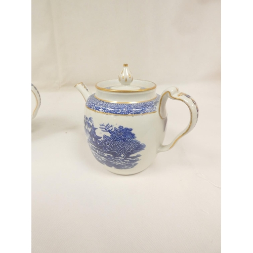 5 - New Hall teapot, blue printed with 