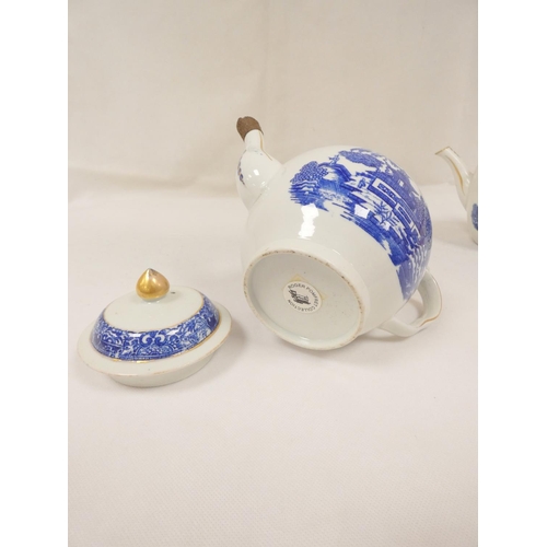 5 - New Hall teapot, blue printed with 