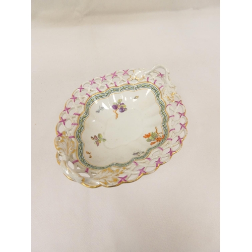 11 - Rare New Hall dessert basket, decorated in the manner of George Davis, with insects and fruit sprigs... 