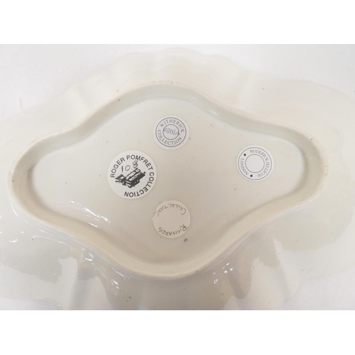 12 - New Hall dessert dish decorated with fruit sprays surrounded by leaf and flower swags, pale red bord... 