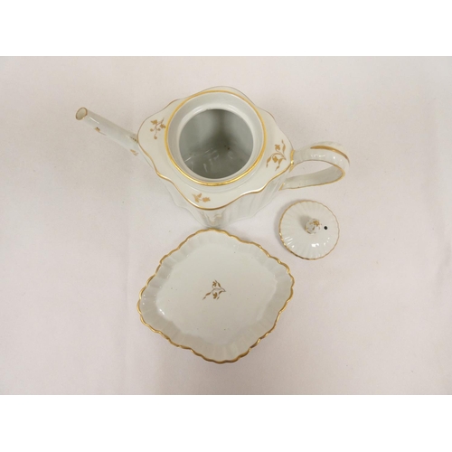 20 - New Hall teapot of small size silver shape, blue printed with 