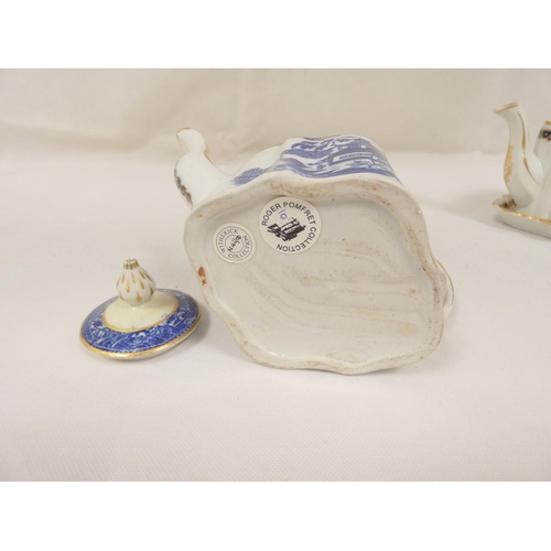 20 - New Hall teapot of small size silver shape, blue printed with 