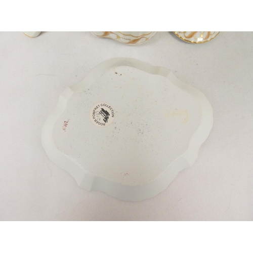 21 - New Hall teapot of silver shape with reeded body and semi-wide loop handle, with matching stand. Pat... 