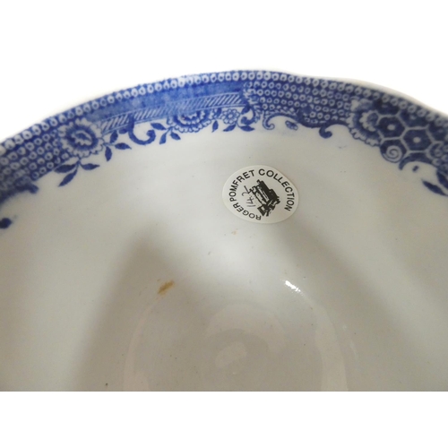 32 - Very rare New Hall sugar box and cover of plain form with flat moulded floral spray finial, blue pri... 