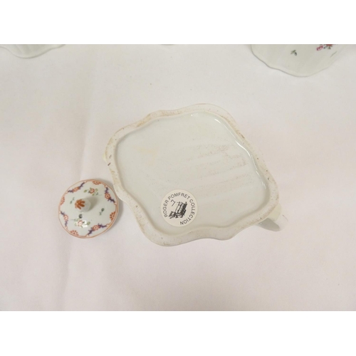 36 - New Hall graduated near pair of reeded silver shape teapots, curved spouts, pattern 139, swags and f... 