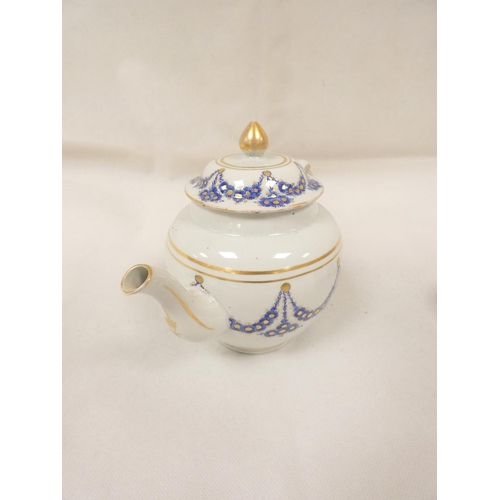 38 - New Hall teapot of spherical form with clip handle, pattern U23, blue and gilt swags, impact damage ... 