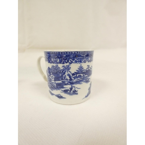 39 - Attributed to Enoch Wood coffee can, kinked loop handle and blue printed with 