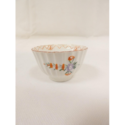 46 - New Hall teabowl of rare very early form with corrugated moulding, pattern U22, with floral sprays a... 