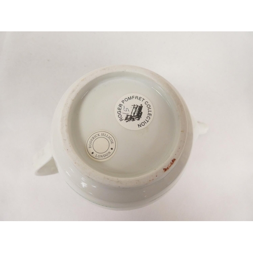 51 - New Hall teapot of spherical form, curved spout with moulding, on circular flanged stand, pattern 20... 