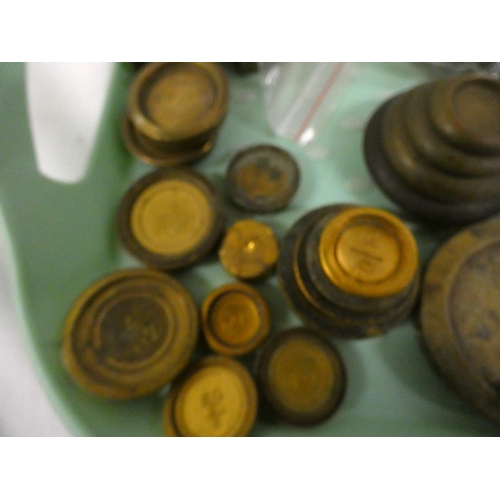 155 - Good collection of (Edinburgh) Gloucester Georgian weights, bronze and brass.