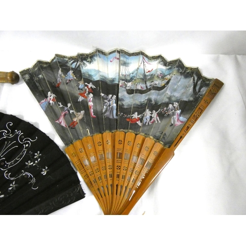 173 - Box of ladies antique fans.