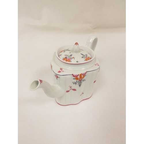 9 - Graduated near pair of New Hall teapots, each decorated with floral sprays and iron-red leaves (patt... 