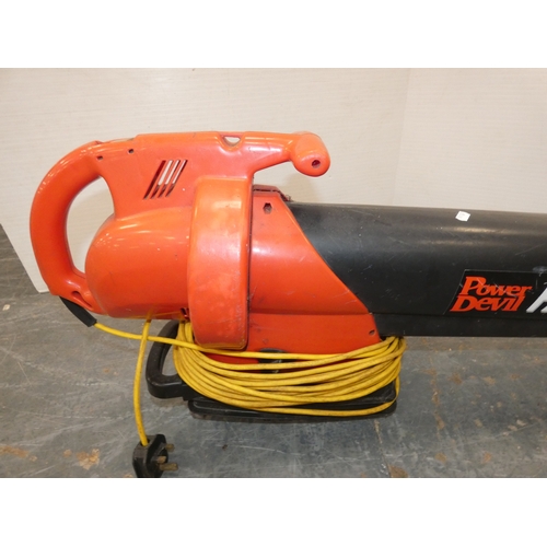 182 - Power Devil Fairway 1600 electric garden vac.