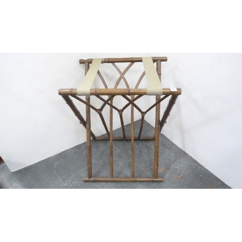 201 - Bamboo-effect butler's tray stand.