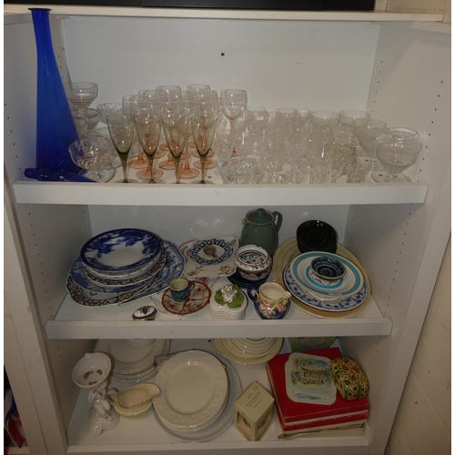 67 - Assorted glassware to include wine glasses, Bristol-style blue glass decanter and stopper, crystal w... 