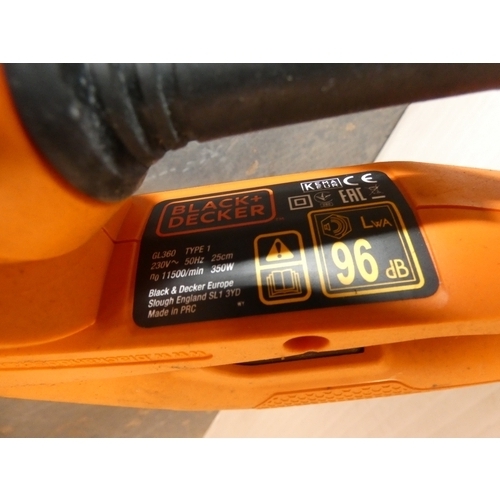 185 - Garden rotovator and a Black & Decker strimmer.