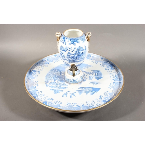 205 - Copeland 2140 Willow pattern blue and white pottery samovar on lazy susan stand, 45cm diameter, and ... 