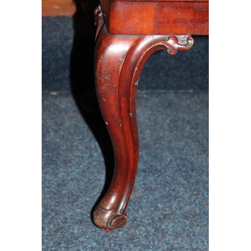 463 - Late Victorian carved mahogany bench, the back with family crest shield plaque depicting a hand clut... 