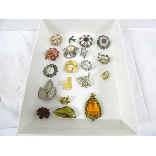 108 - Box of vintage ladies brooches.