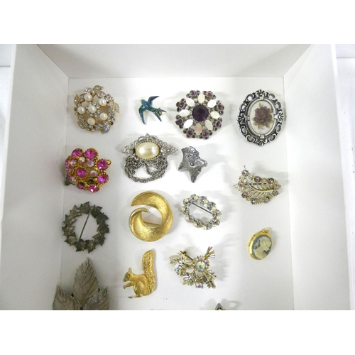108 - Box of vintage ladies brooches.