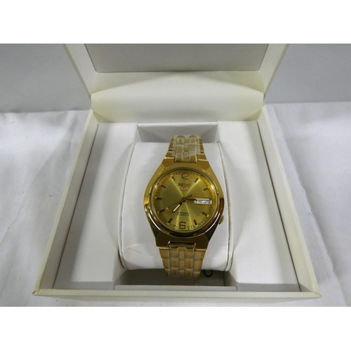 120 - Men's boxed Seiko five 21 jewels watch.