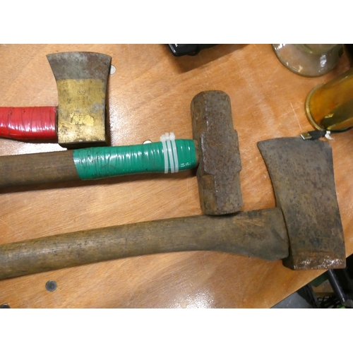 282 - Collection of hand tools to include saws, axes, spirit levels etc.