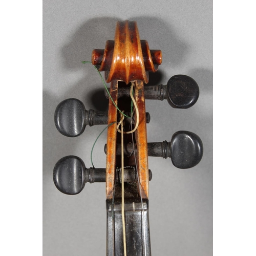 Antique Italian violin in the manner of Joseph Guarnerius Del Gesu