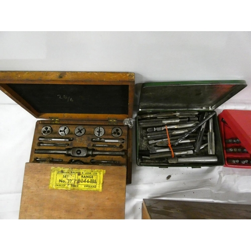 291 - Various vintage tap and die sets.