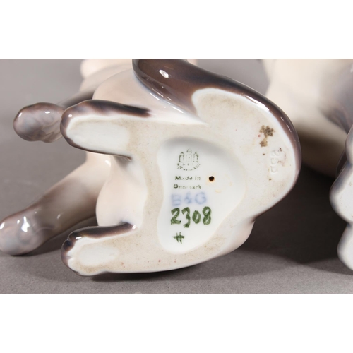 280 - Royal Copenhagen Siamese cat model and a smaller one (2)