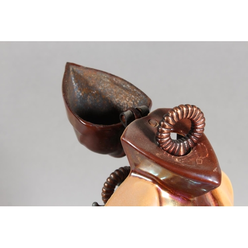 41 - Metal companion set in the form of a knight.