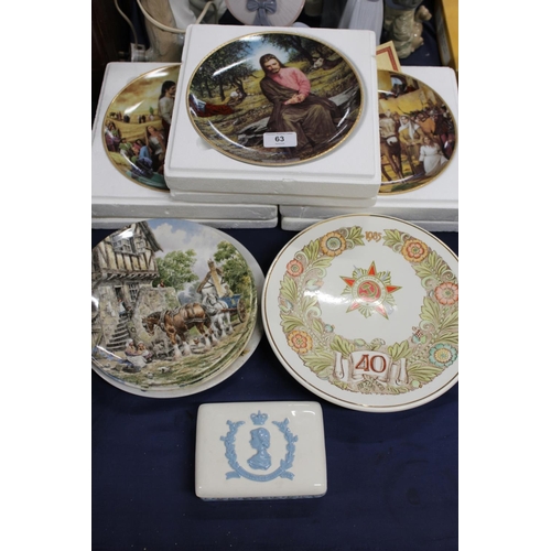 63 - Collectors' plates to include a USSR War Victory 40 years anniversary plate, Danbury Mint The Life o... 