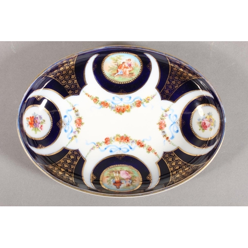 143 - Royal Vienna dish with vignettes depicting figures and flowers.