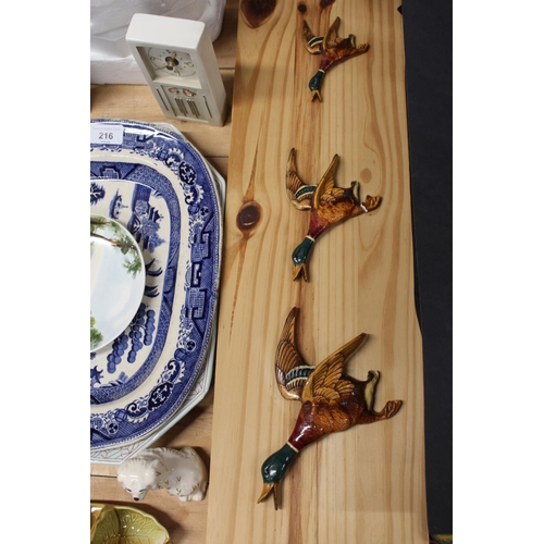 216 - John Wayne collectors' plates, two Charles Rennie Mackintosh style mantel clocks, a set of three cer... 