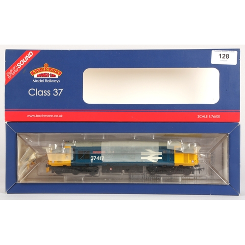 Bachmann OO Gauge diesel locomotive 32-377DS class 37 diesel 37417 BR ...