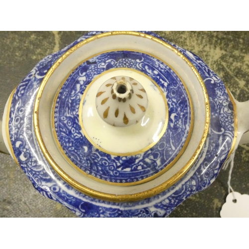 20 - New Hall teapot of small size silver shape, blue printed with 