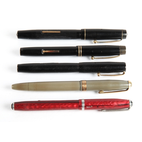 Five fountain pens, three with 14K gold nibs (5)