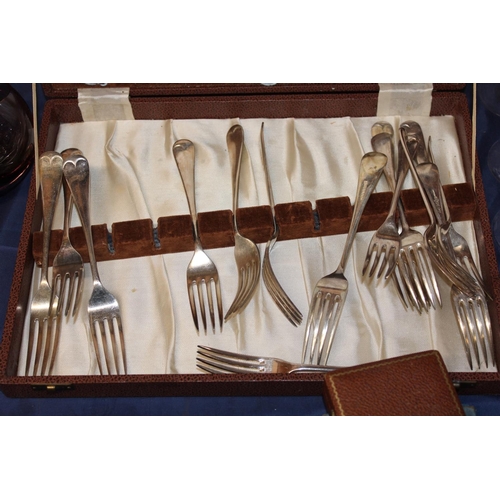 32 - Cased set of fish knives and forks, flatware, a part canteen of cutlery....
